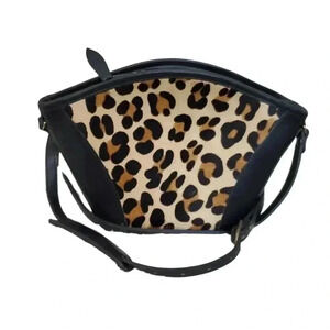 LE Voar Animal hair and natural leather Crossbody vintage bag